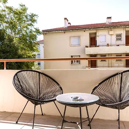 公寓 L'azur 15'plage 10'port 5'train Clim Wifi Pkg 土伦
